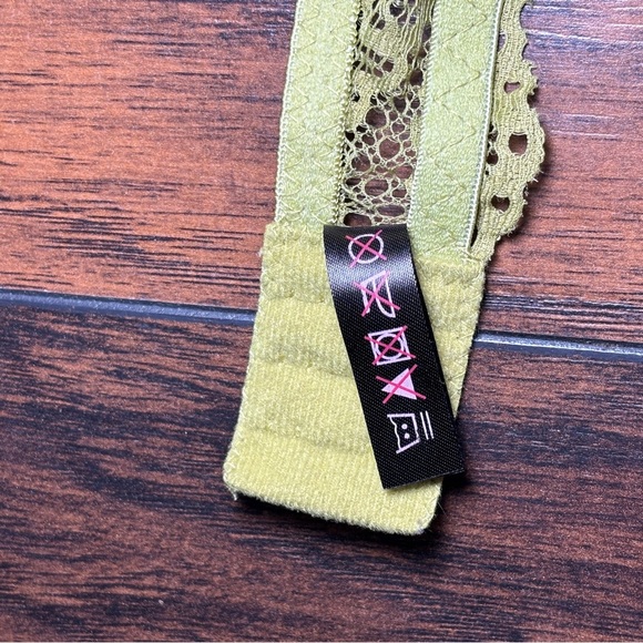 Secret Lace Underwire Bra with padding Vibrant Green size 34D - Picture 5 of 5